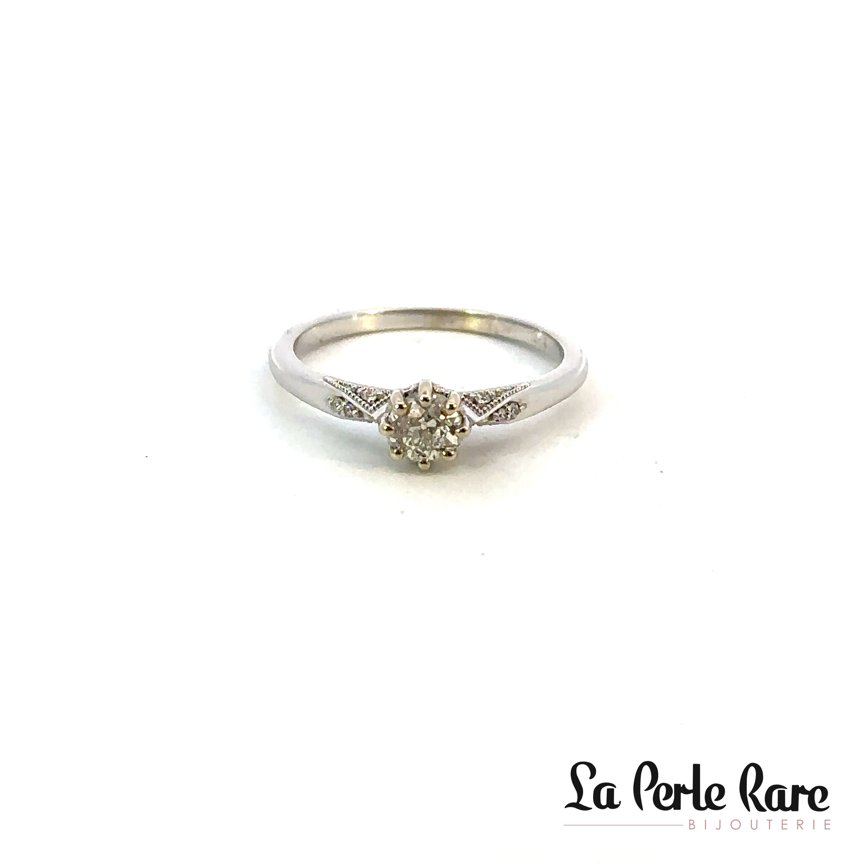 Ring, white gold, total 38 diamond points - 3009 - Exclusivity