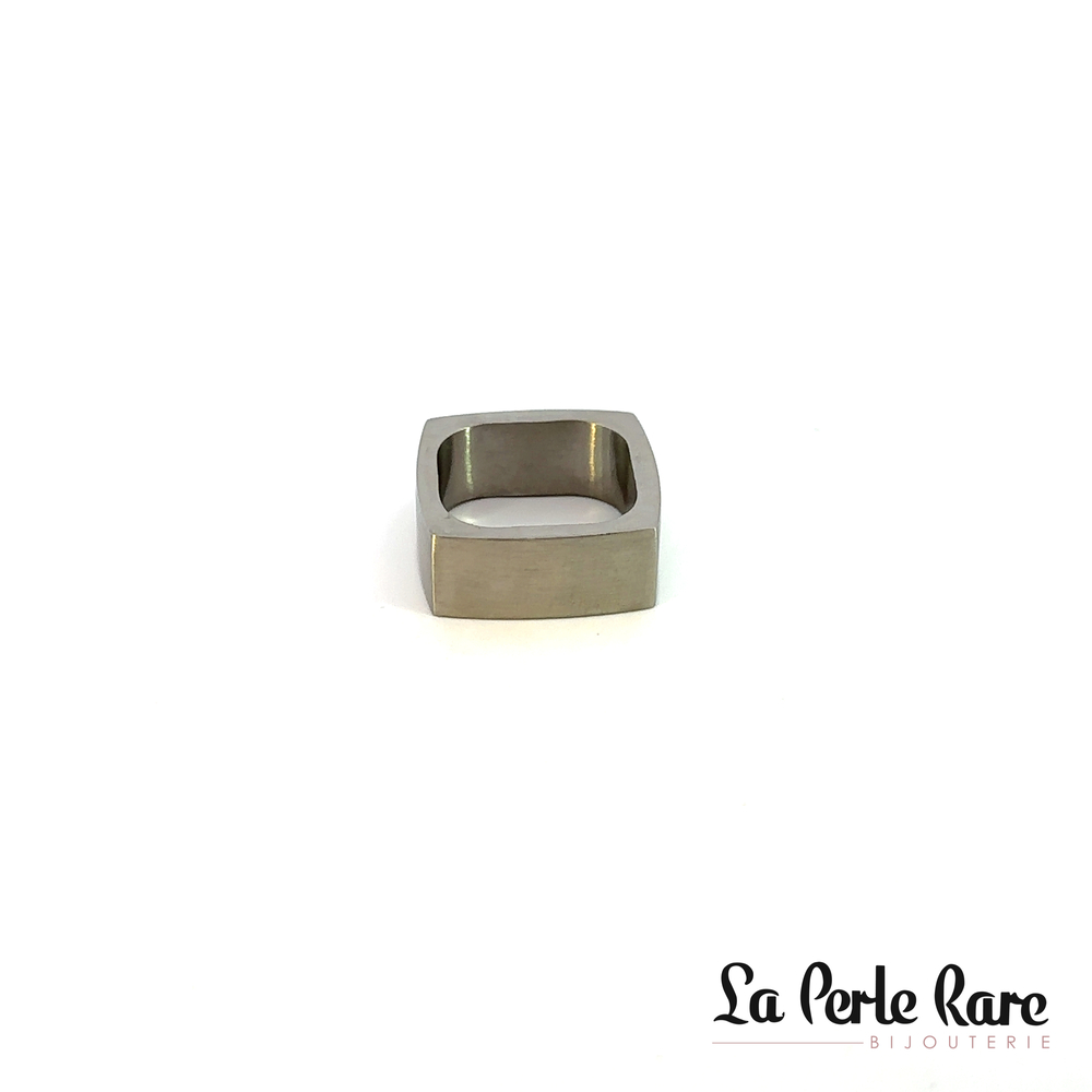 Bague carrée, acier