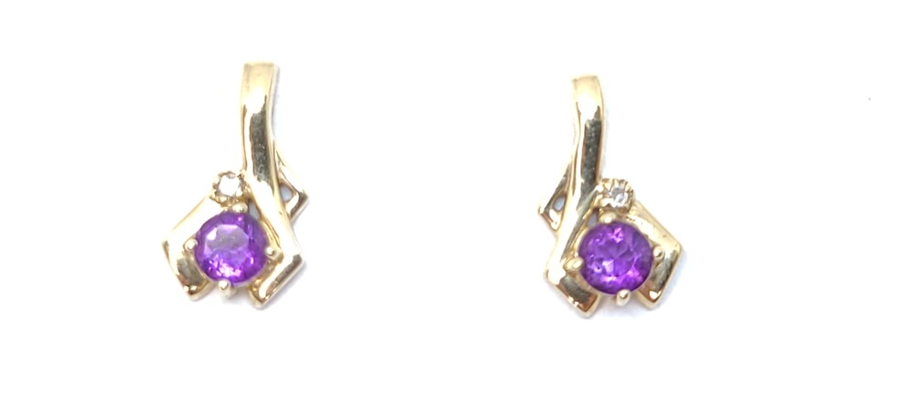 Yellow gold, amethysts, and tot of 1 dia pt fixed earrings - DX578YAM - Corona