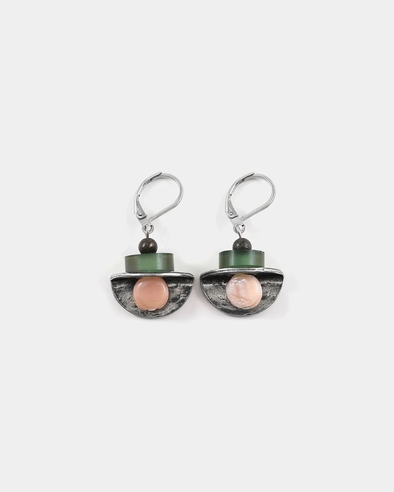 Boucles d'oreilles pendantes acier inoxydable, étain, verre coloré, résine - MIRZAM-FLEUR - Anne-marie Chagnon