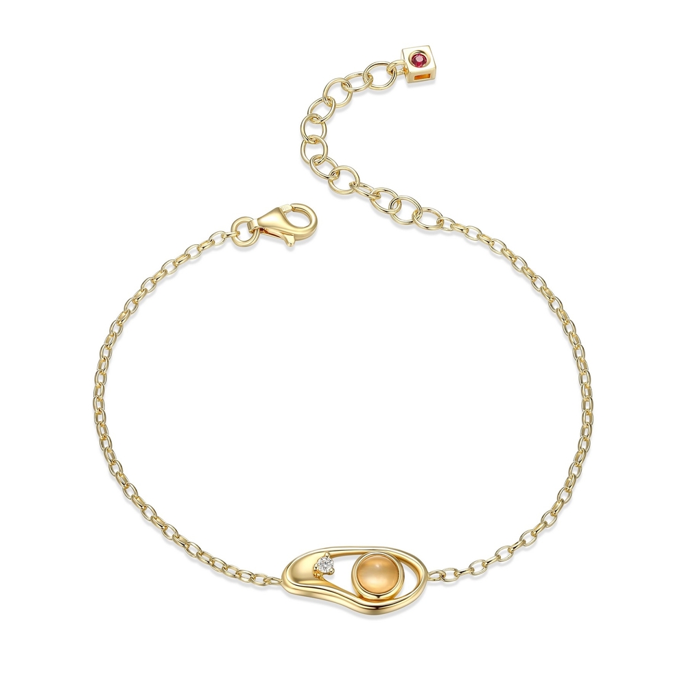 Gold-plated silver bracelet with moonstone and moissanite