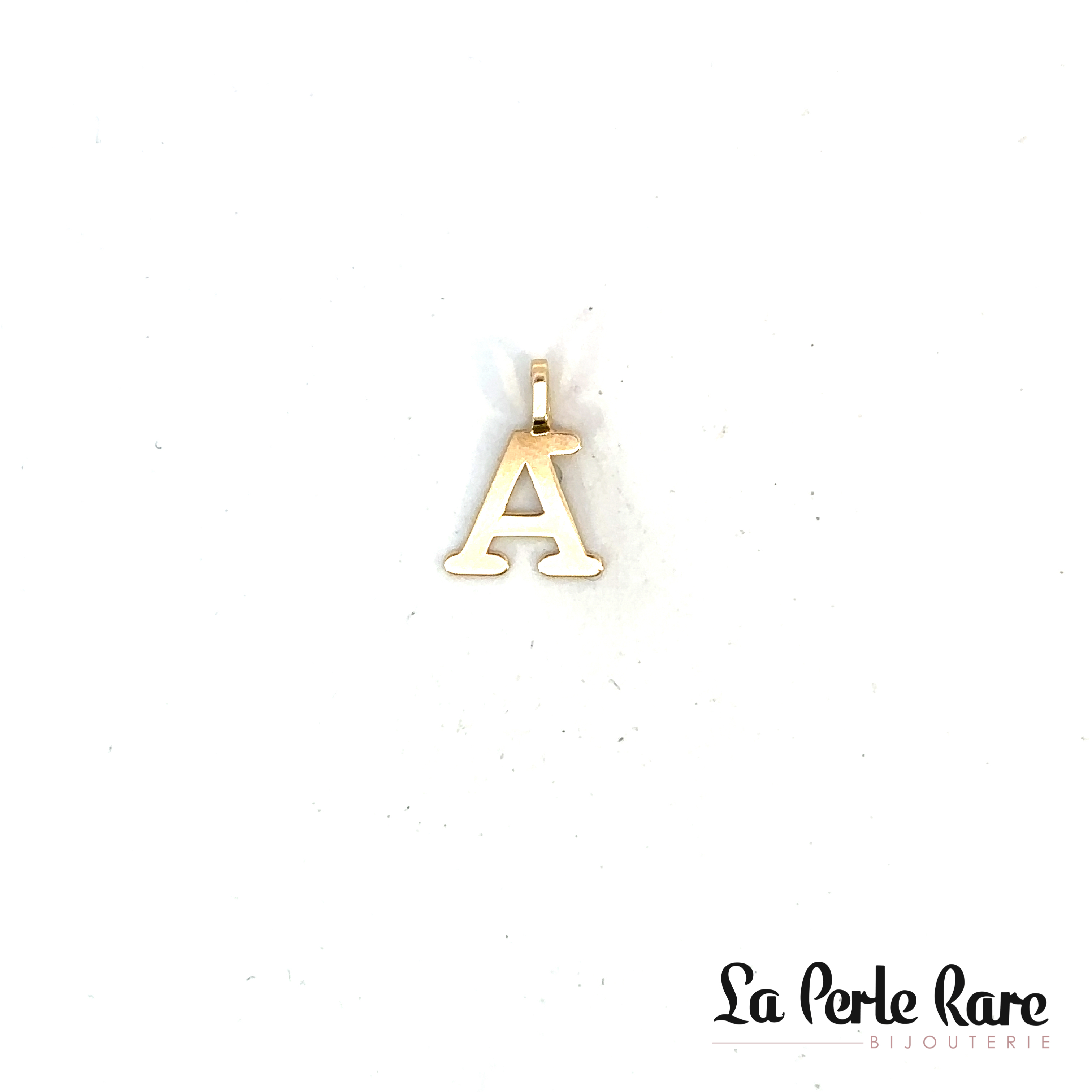 Pendant letter A, yellow gold - 12718-A - Exclusivity