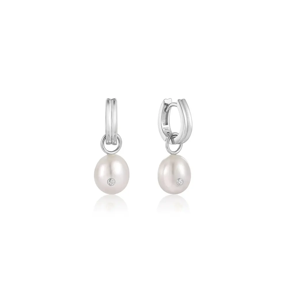 Rhodium-plated silver huggies with pearls - E043-04H - Ania Haie