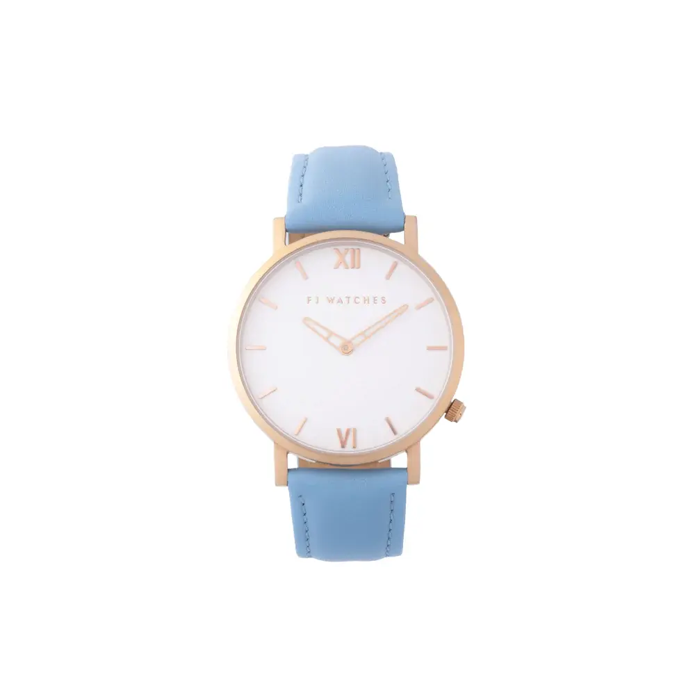 Montre golden sun, cuir bleu pâle, acier rosé, fond blanc