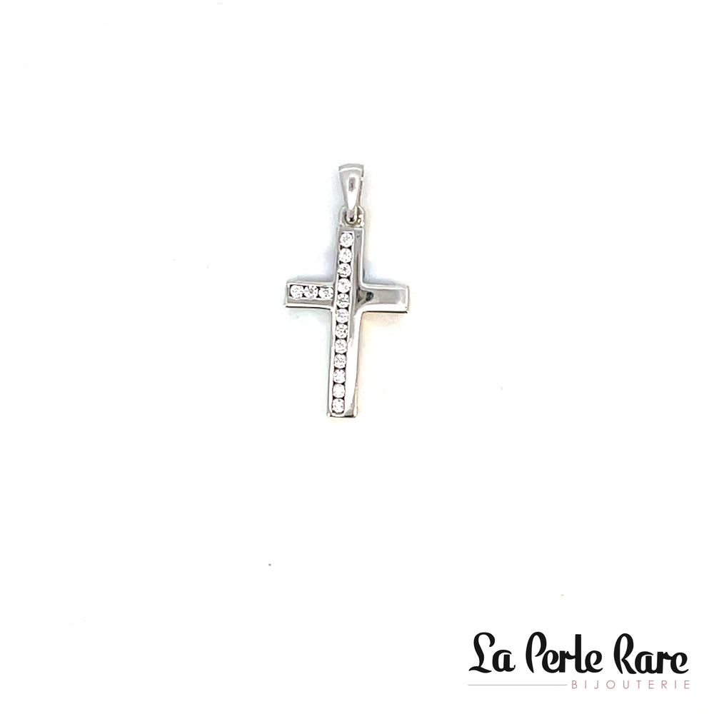 Pendentif croix, or blanc 10 carats, zircons incolores - PAT-110-B - Exclusivités