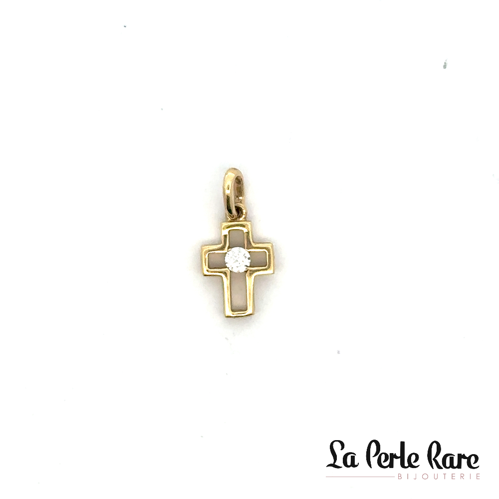 Pendentif croix, or jaune 10 carats, zircon incolore