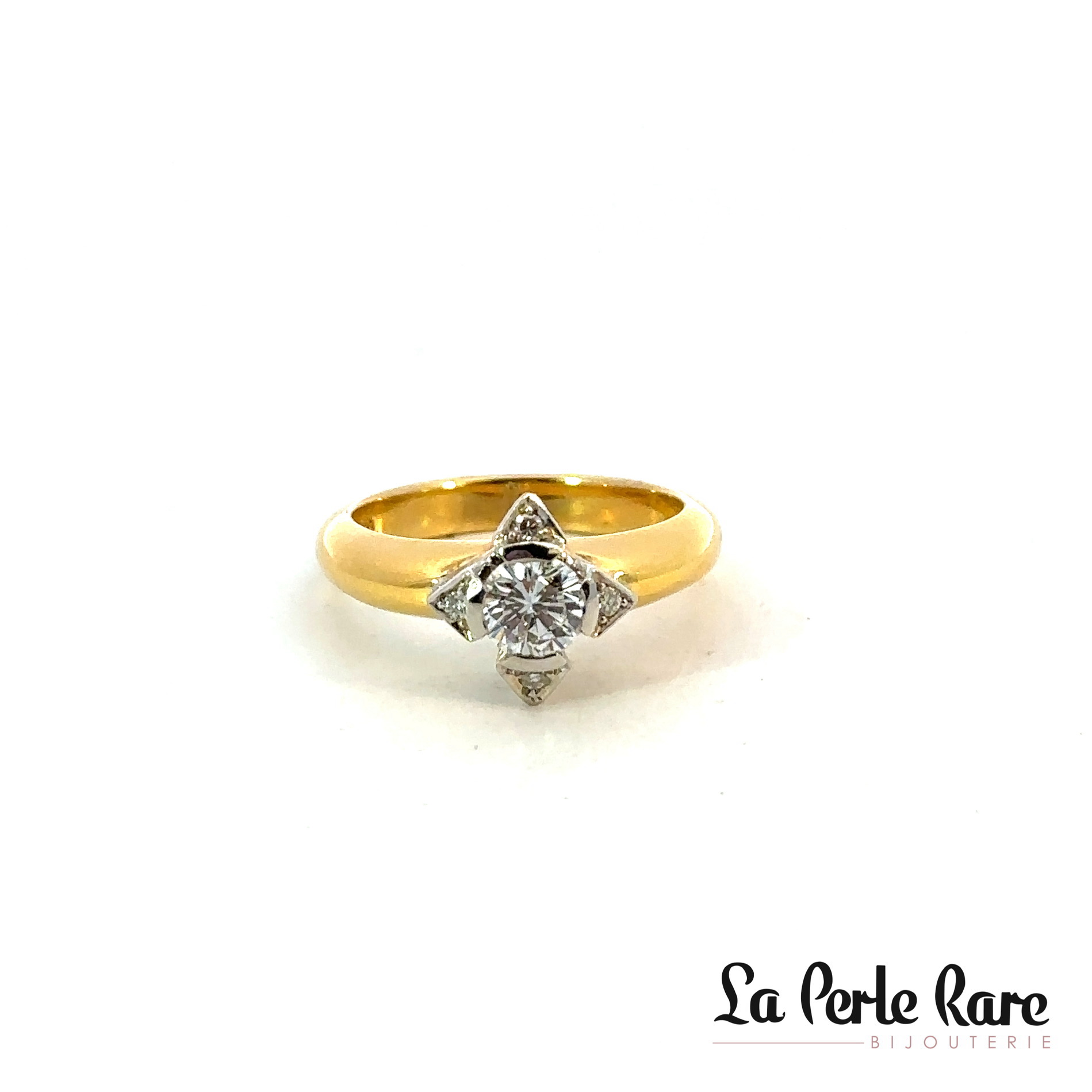 Two-tone gold ring (yellow/white) with a total of 58 points of diamonds - WP1452 - Exclusivity