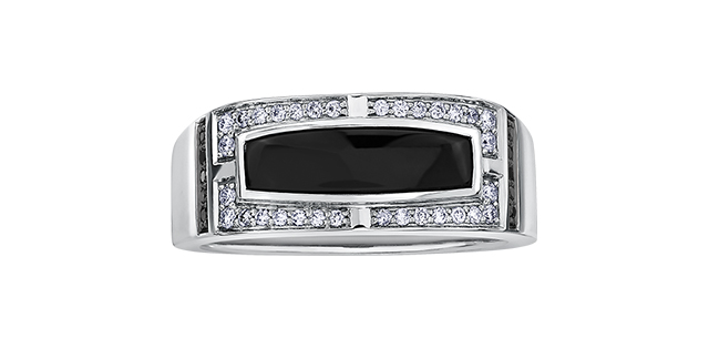 Bague en or blanc avec onyx et 25 points de diamants