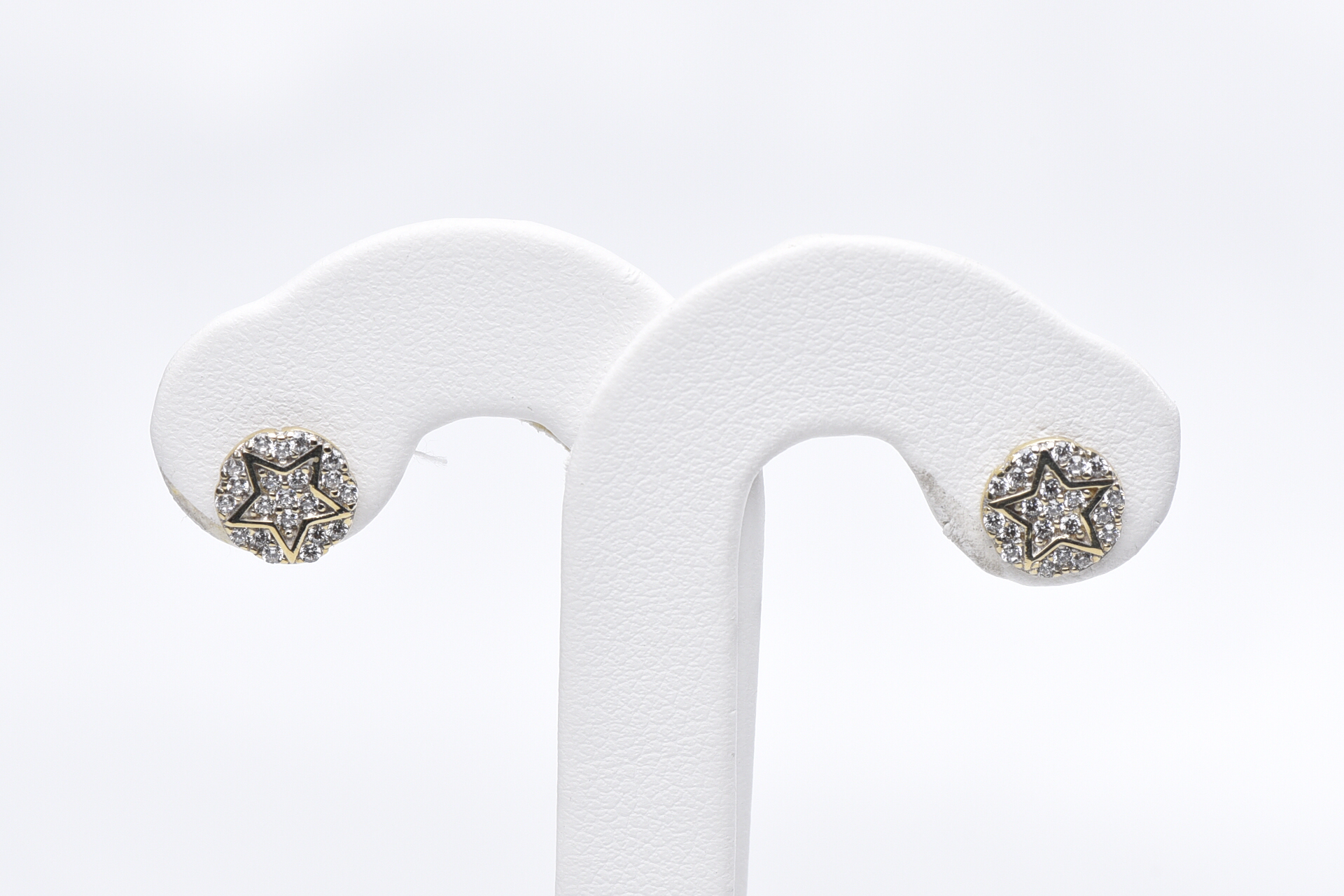 Boucles d'oreilles fixes étoiles, or jaune 10 carats, zircons incolores